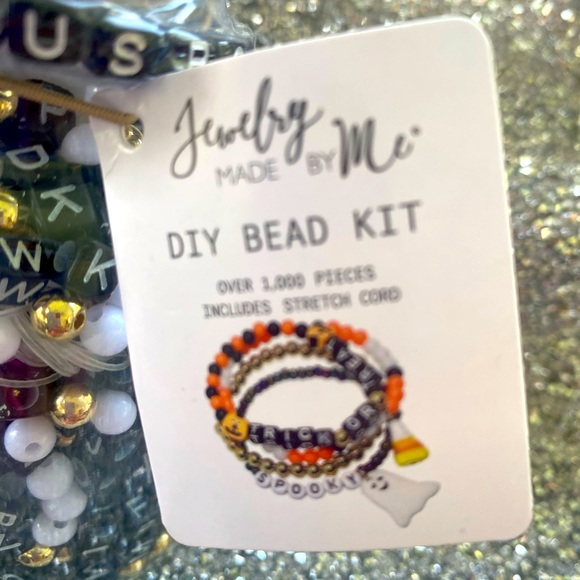 Hocus Pocus Made DIY Bead Kit - Picture 3 of 4